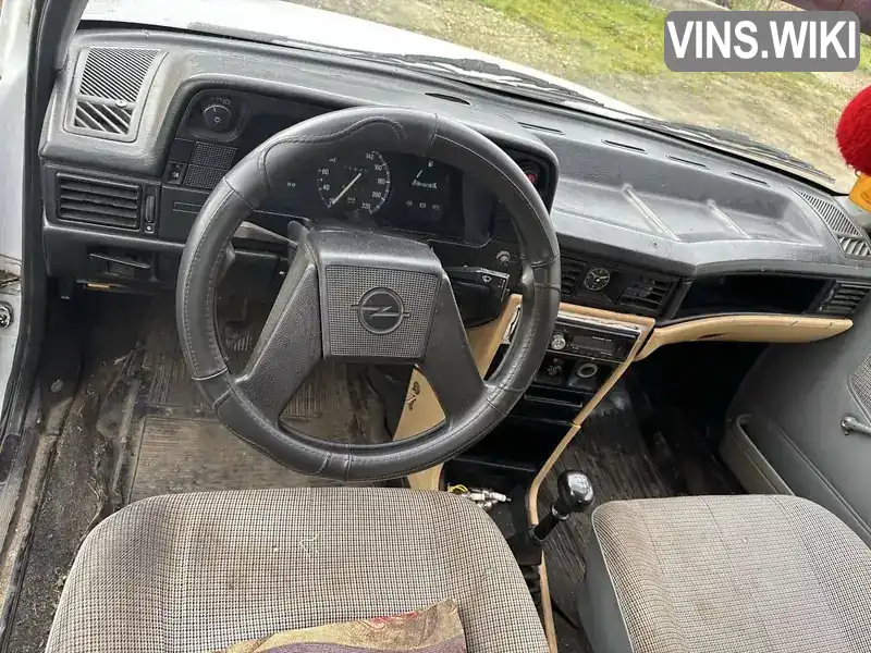 Opel Kadett 1987, фото з оголошення 2 з 9, VIN W0L000033J2536115