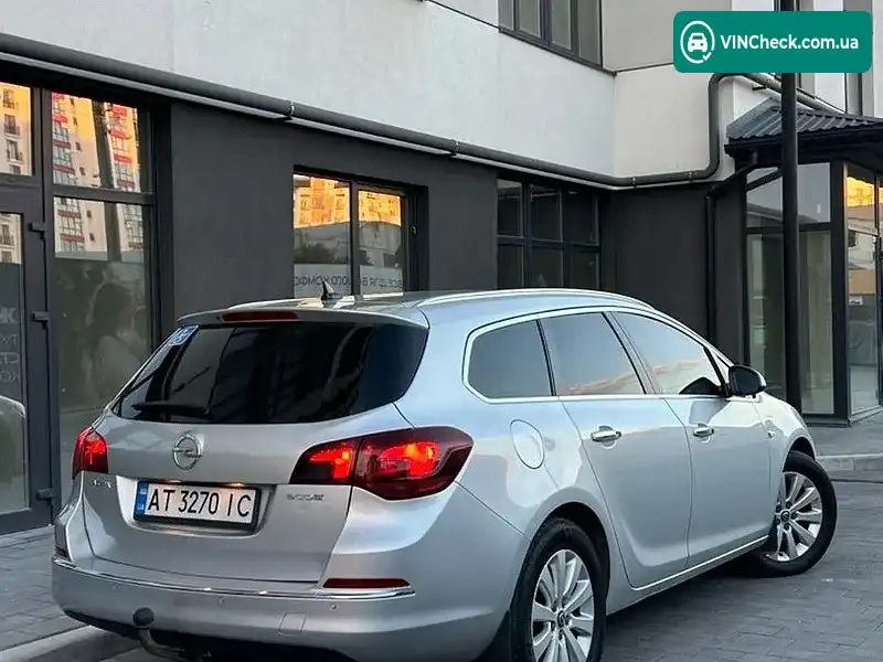 Opel Astra 2013, фото з оголошення 2 з 16, VIN W0LPE8EW8D8046189