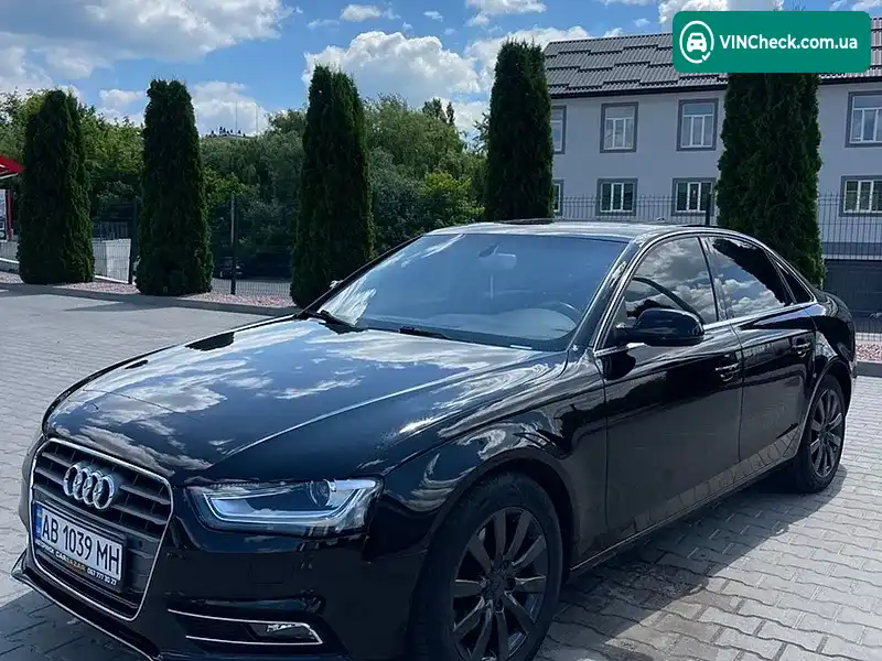 Audi A4 2012, фото з оголошення 1 з 20, VIN WAUAFAFL2DN031556