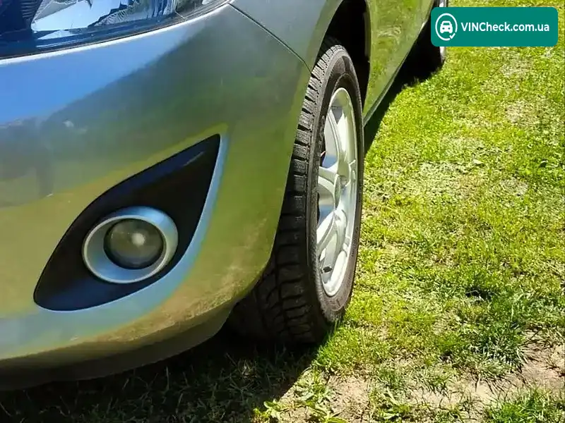 Mazda 2 2011, фото з оголошення 2 з 20, VIN JMZDEA4J210444445