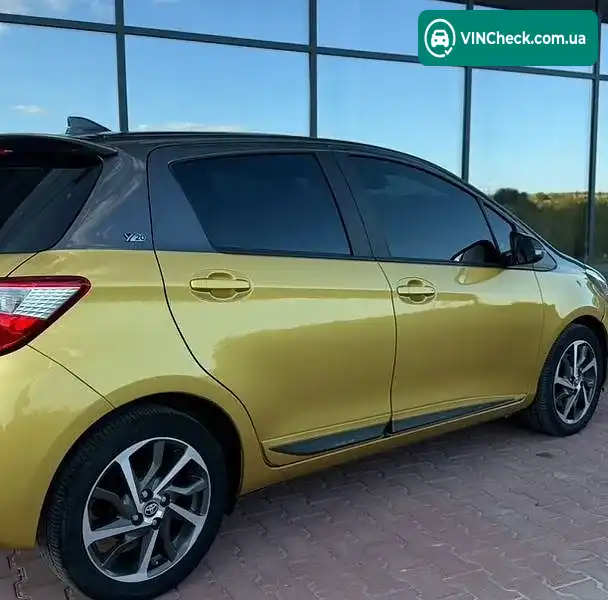 Toyota Yaris 2019, фото з оголошення 2 з 14, VIN VNKKG3D310A117839