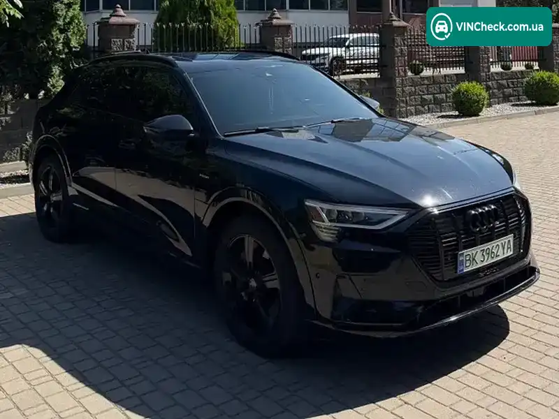 Audi e-tron 2019, фото з оголошення 1 з 20, VIN WA1VABGE8KB016934