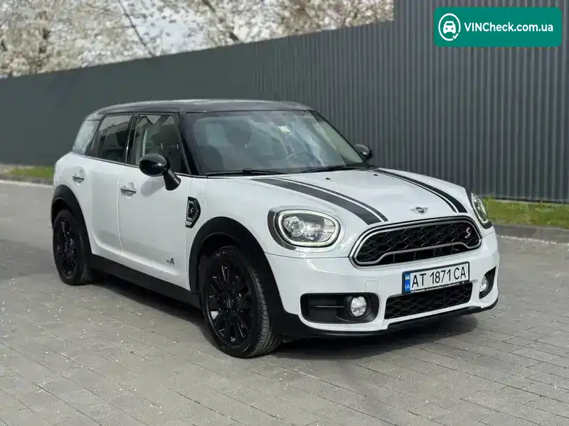 MINI Countryman 2017, фото з оголошення 1 з 21, VIN WMWYT110003D58700