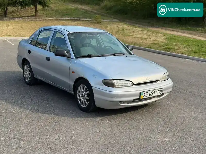 Hyundai Accent 1996, фото з оголошення 2 з 14, VIN KMHVF21NPTU254909