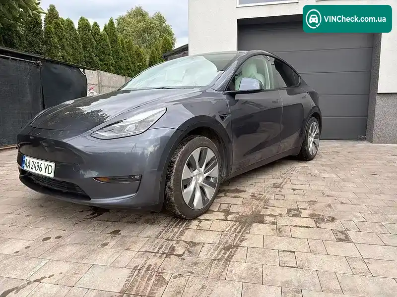 Tesla Model Y 2023, фото з оголошення 2 з 17, VIN 7SAYGAEE0PF663768