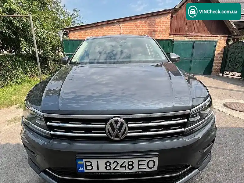 Volkswagen Tiguan 2020, фото з оголошення 2 з 19, VIN WVGZZZ5NZLW396478