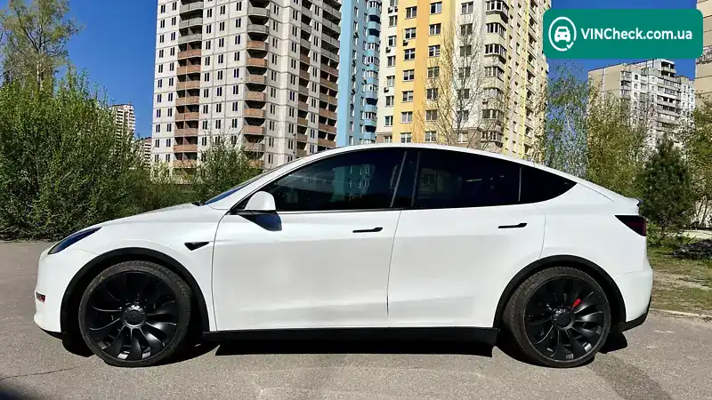Tesla Model Y 2022, фото з оголошення 2 з 15, VIN 7SAYGDEF4NF505683