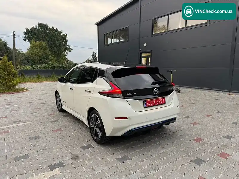 Nissan Leaf 2018, фото з оголошення 1 з 15, VIN SJNFAAZE1U0034999