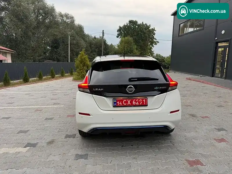 Nissan Leaf 2018, фото з оголошення 2 з 15, VIN SJNFAAZE1U0034999