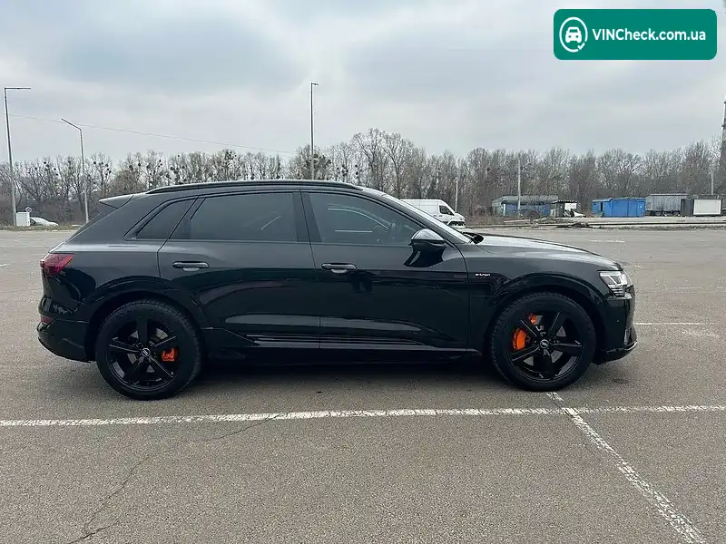 Audi e-tron 2019, фото з оголошення 2 з 14, VIN WA1LAAGE3KB013473