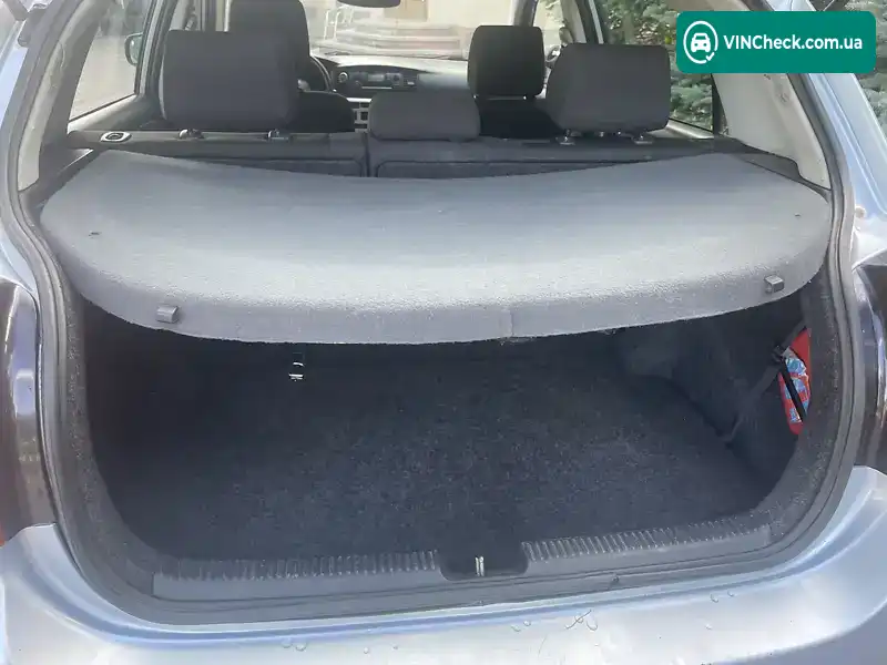 Toyota Corolla 2005, фото з оголошення 2 з 12, VIN JTDKZ20EX00115470