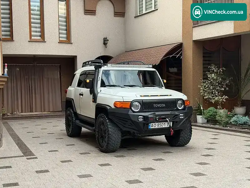 Toyota FJ Cruiser 2014, фото з оголошення 2 з 21, VIN JTEBU4BF2EK208216