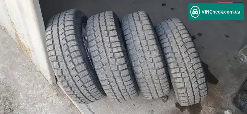 Nissan Maxima 1999, фото з оголошення 2 з 13, VIN JN1CAUA32U0071652