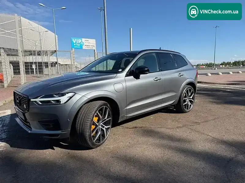 Volvo XC60 2019, фото з оголошення 2 з 18, VIN LYVUZBTTDLB518993