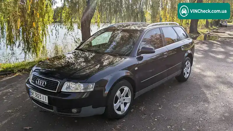 Audi A4 2002, фото з оголошення 1 з 15, VIN WAUZZZ8E72A285758