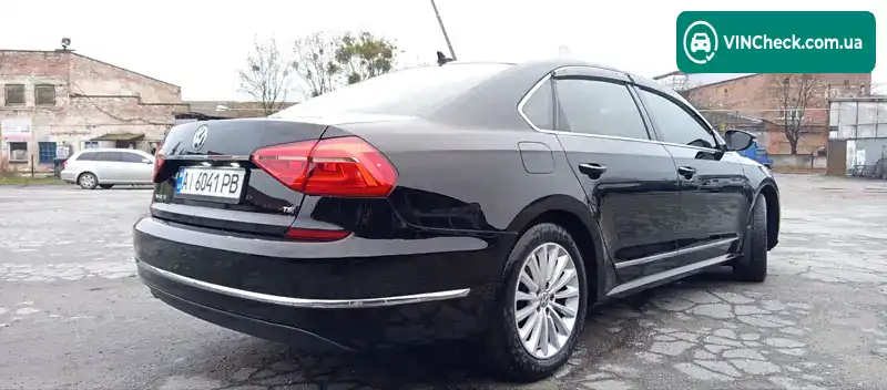 Volkswagen Passat 2015, фото з оголошення 2 з 20, VIN 1VWBT7A39GC023798