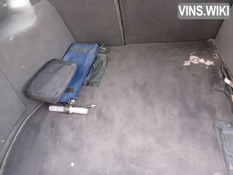 Audi A4 2000, фото з оголошення 2 з 12, VIN WAUZZZ8DZYA164338