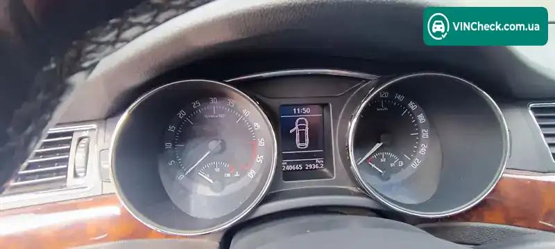 Skoda Superb 2014, фото з оголошення 2 з 12, VIN TMBJE73T9F9007375