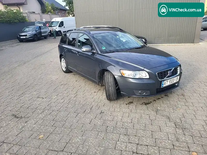 Volvo V50 2009, фото з оголошення 2 з 14, VIN YV1MW76E2A2536718