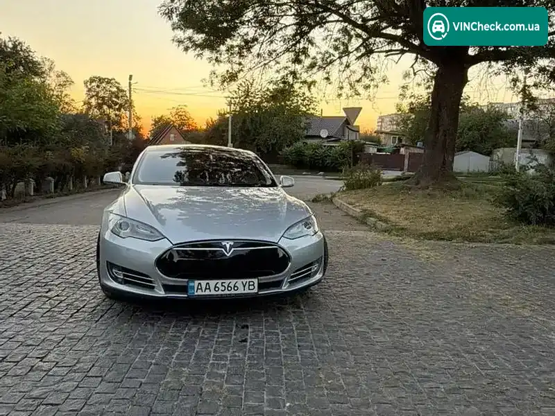 Tesla Model S 2013, фото з оголошення 1 з 13, VIN 5YJSA1DP1DFP25603