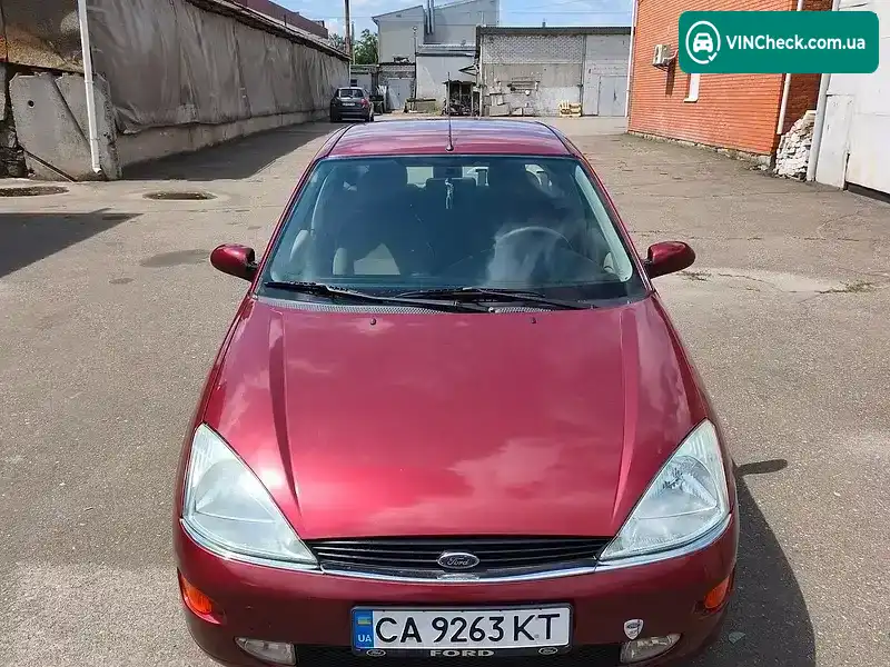 Ford Focus 2000, фото з оголошення 2 з 20, VIN WF0FXXWPDFYS31931