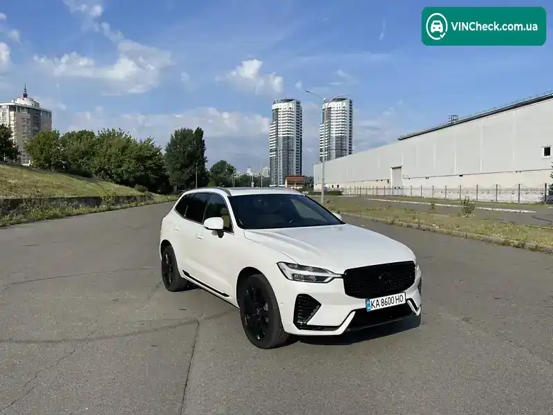 Volvo XC60 2020, фото з оголошення 2 з 21, VIN YV4BR0DL5L1554312