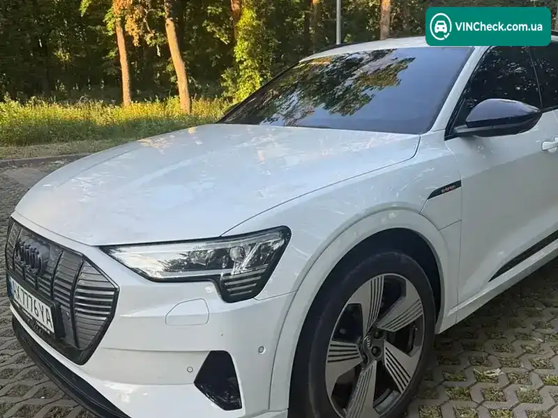 Audi e-tron 2019, фото з оголошення 1 з 20, VIN WAUZZZGE3KB004454