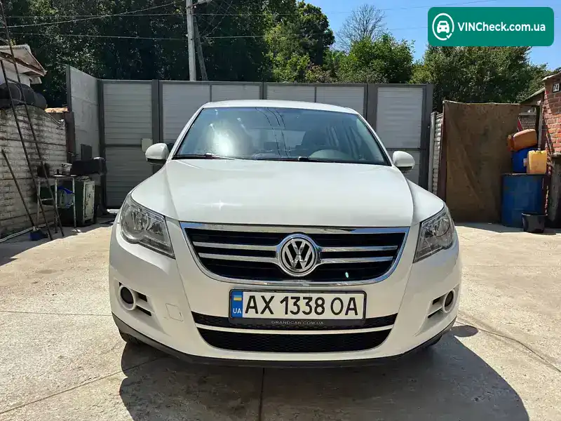 Volkswagen Tiguan 2010, фото з оголошення 2 з 20, VIN WVGAV7AX3BW503947