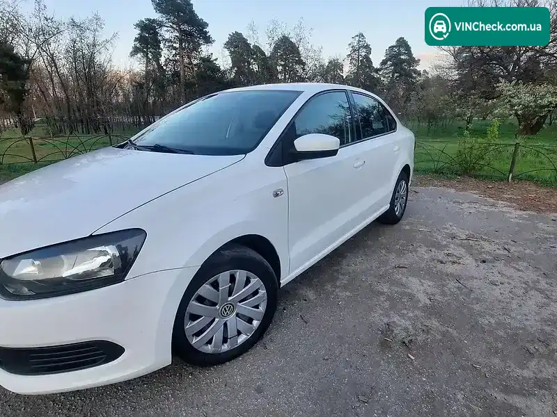 Volkswagen Polo 2012, фото з оголошення 2 з 11, VIN XW8ZZZ61ZDG035561