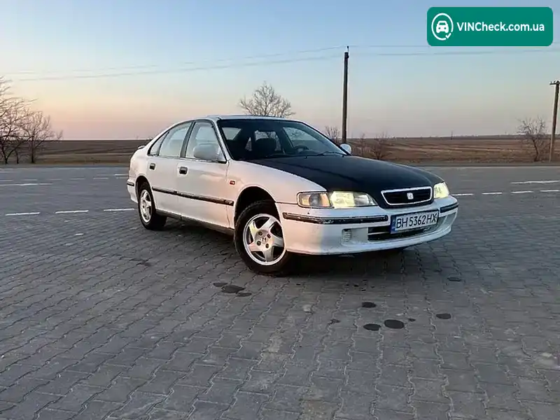 Honda Accord 1997, фото з оголошення 2 з 9, VIN SHHCE75600U016396