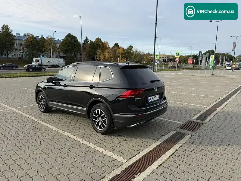 Volkswagen Tiguan 2020, фото з оголошення 2 з 11, VIN 3VV2B7AX4MM052856