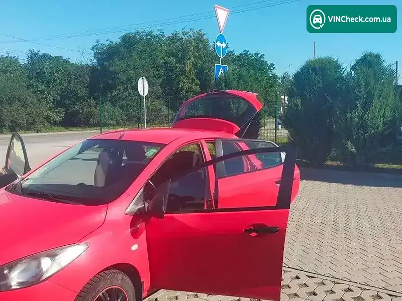 Mazda 2 2009, фото з оголошення 2 з 12, VIN JMZDE14K200251597