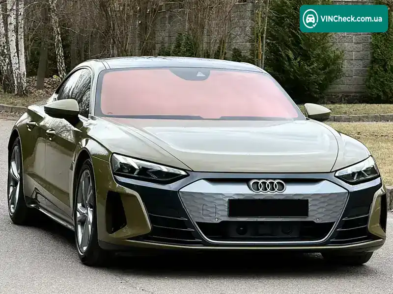 Audi e-tron GT 2022, фото з оголошення 2 з 21, VIN WAUZZZFW5N7008622