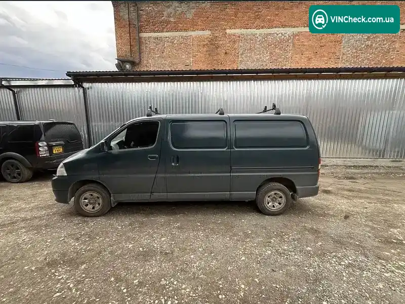 Toyota Hiace 2009, фото з оголошення 2 з 8, VIN JT121JK2800024262