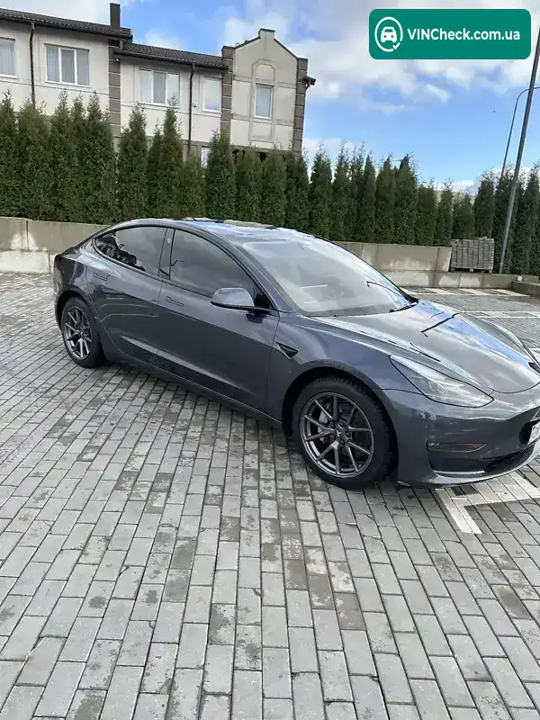 Tesla Model 3 2022, фото з оголошення 1 з 14, VIN 5YJ3E1EBSNF183774