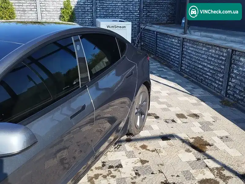 Tesla Model 3 2022, фото з оголошення 2 з 11, VIN 5YJ3E1EB0NF271017
