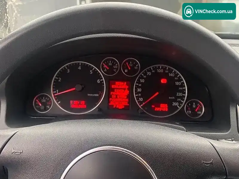 Audi A6 2002, фото з оголошення 1 з 8, VIN WAUZZZ4B42N139757