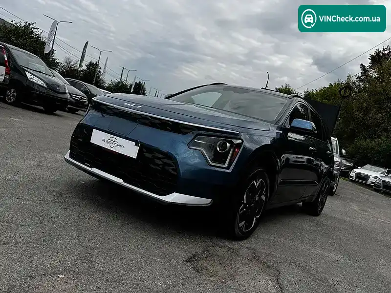Kia Niro 2023, фото з оголошення 2 з 20, VIN KNDCR3L12P5053885