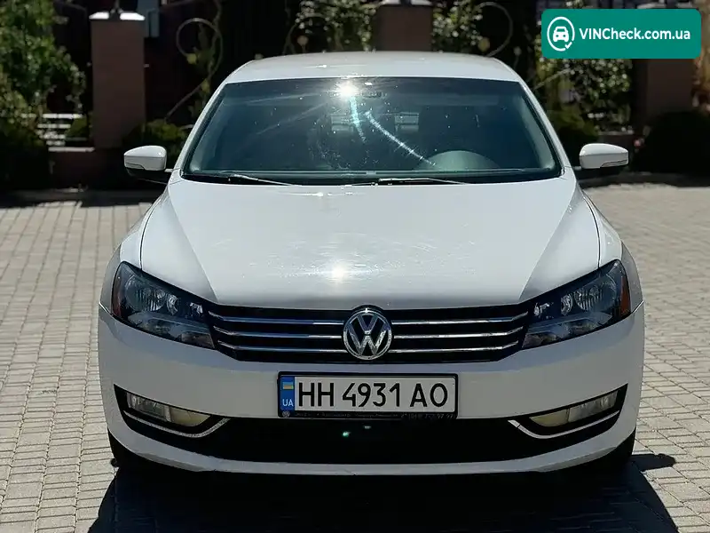 Volkswagen Passat 2015, фото з оголошення 2 з 20, VIN 1VWBT7A34FC061955