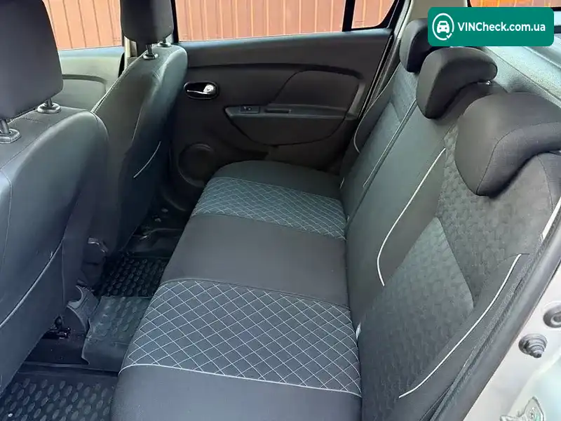 Renault Logan 2016, фото з оголошення 1 з 8, VIN VF17SRCL454824962