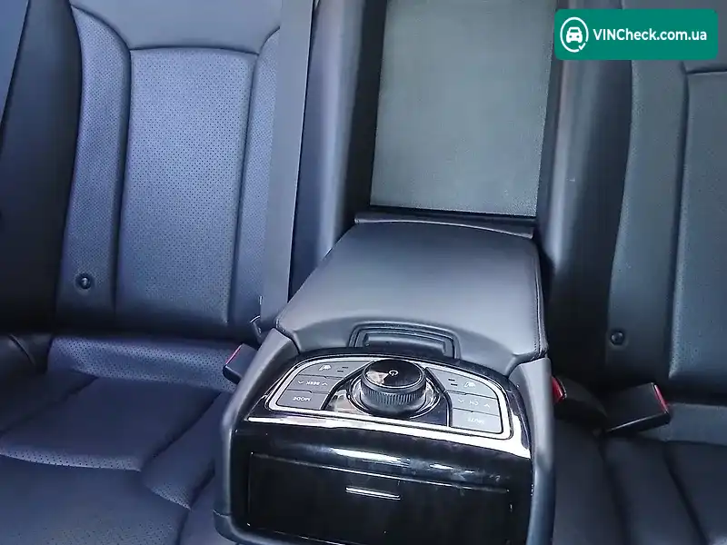 Hyundai Grandeur 2013, фото з оголошення 2 з 17, VIN KMHFH41NBEA311438