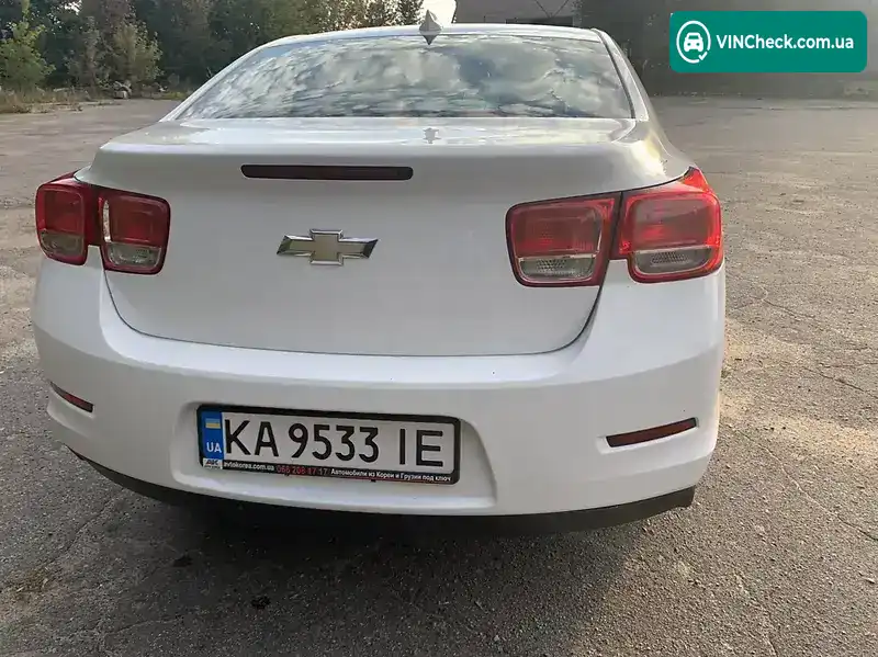 Chevrolet Malibu 2015, фото з оголошення 2 з 20, VIN 1G11C5SL2FU145051