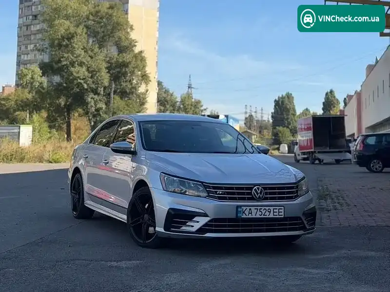 Volkswagen Passat 2017, фото з оголошення 1 з 17, VIN 1VWDT7A30HC066775