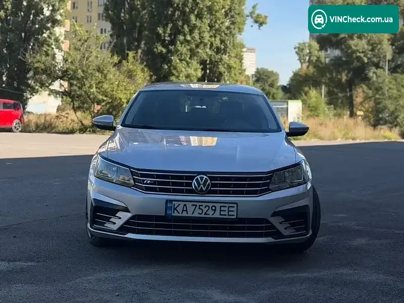 Volkswagen Passat 2017, фото з оголошення 2 з 17, VIN 1VWDT7A30HC066775