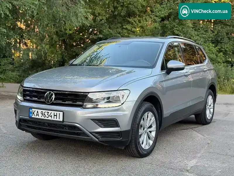 Volkswagen Tiguan 2020, фото з оголошення 2 з 20, VIN 3VV1B7AX0LM099148
