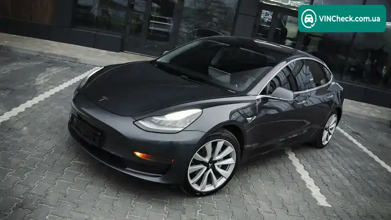 Tesla Model 3 2018, фото з оголошення 2 з 20, VIN 5YJ3E1EB6JF068854