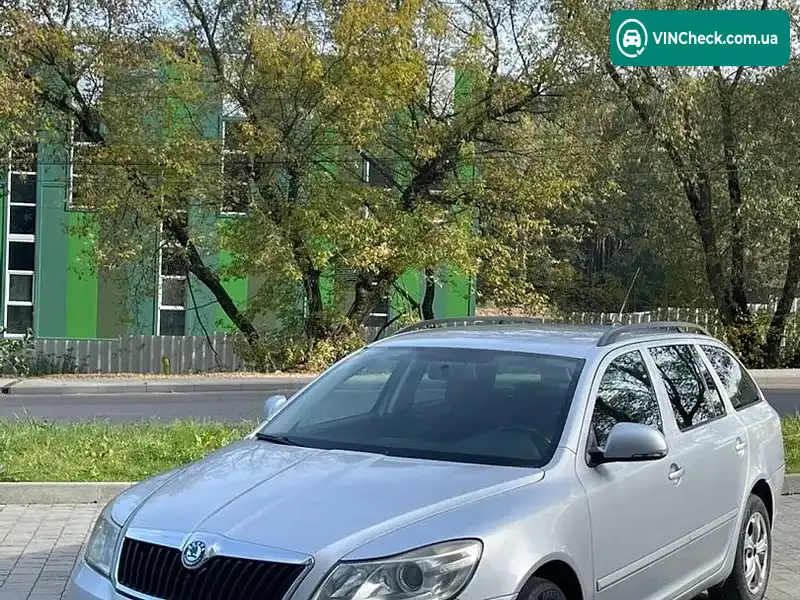 Skoda Octavia 2010, фото з оголошення 2 з 13, VIN TMBHT61Z9A2087638