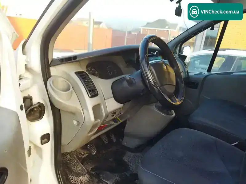 Renault Trafic 2006, фото з оголошення 2 з 11, VIN VF1FLBCB66Y139425