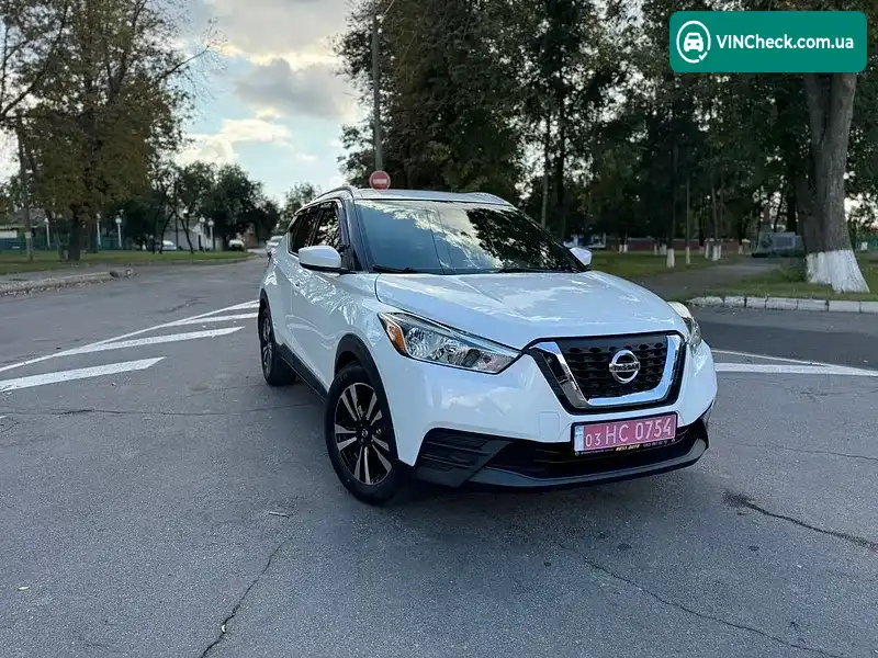 Nissan Kicks 2018, фото з оголошення 1 з 20, VIN 3N1CP5CU4JL513084