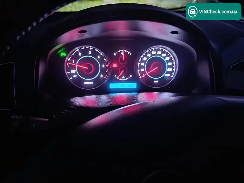 Chevrolet Captiva 2012, фото з оголошення 2 з 20, VIN KL1CG2669CB101863